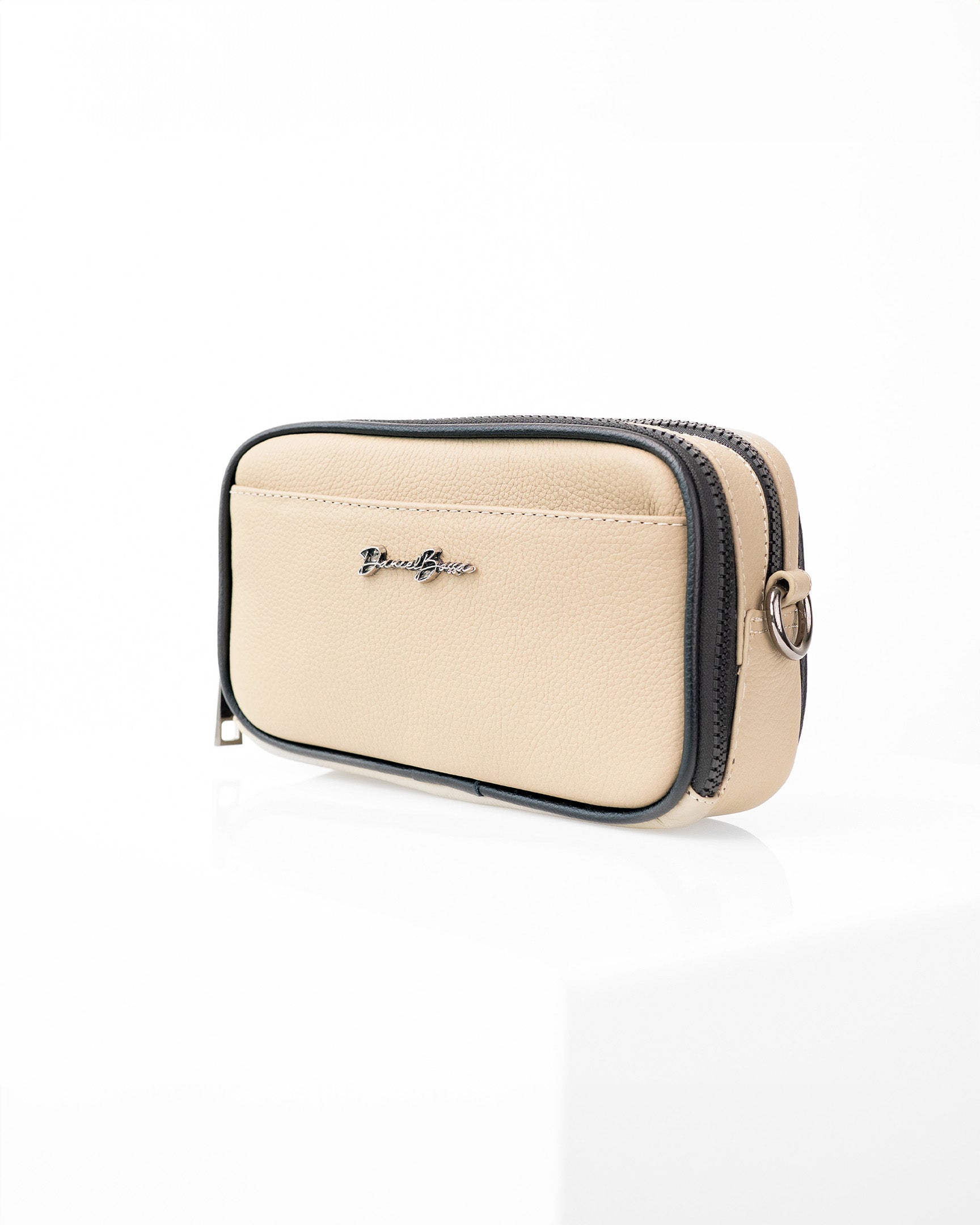 Monterrey Xs • Latte