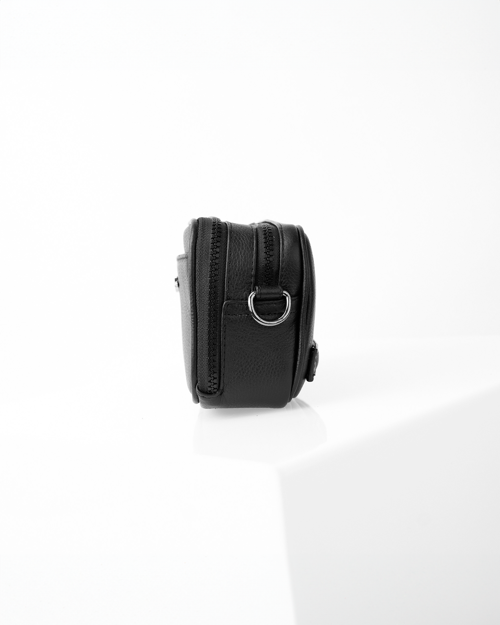 Monterrey Xs • Negro