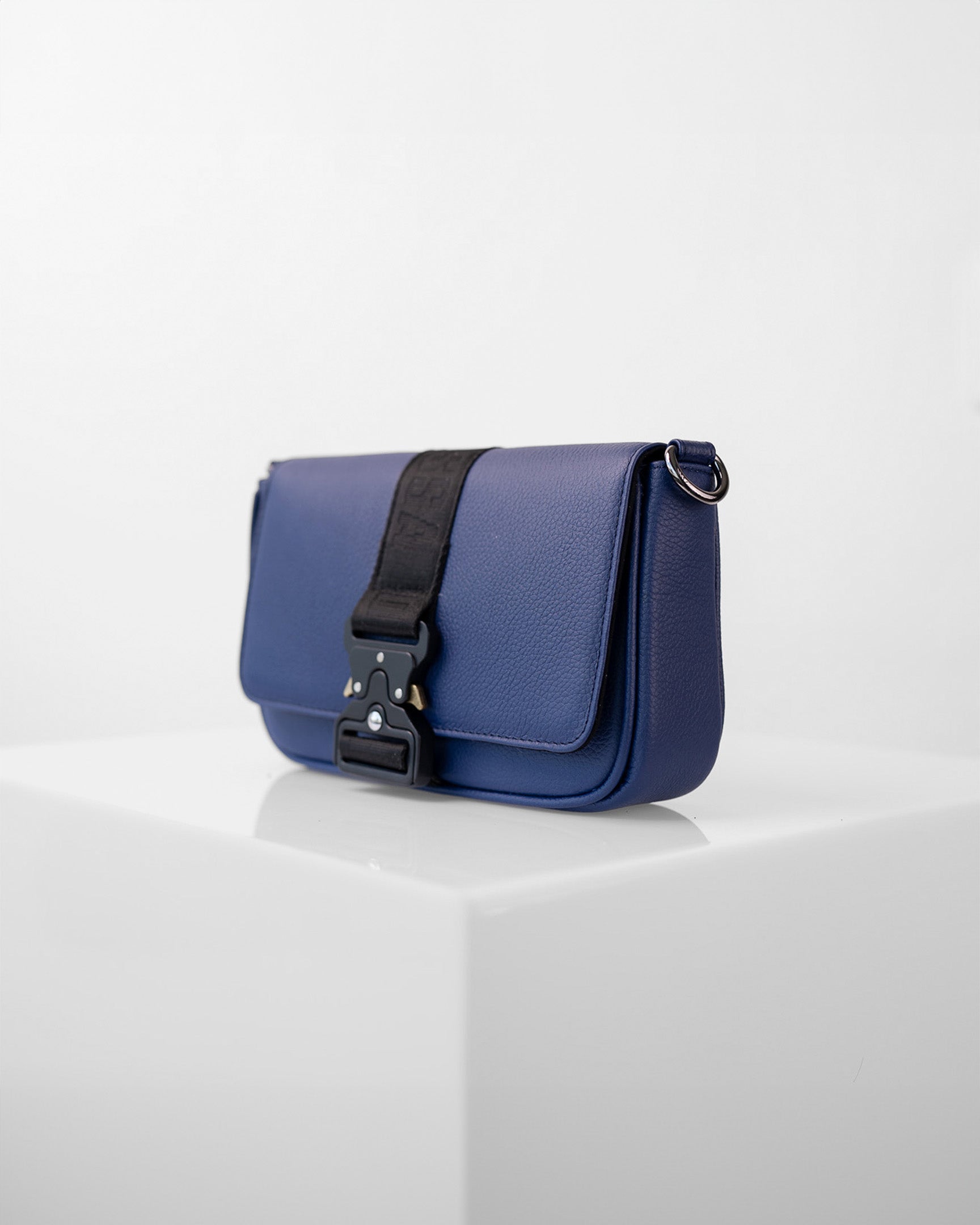 Monclova      • Azul Rey