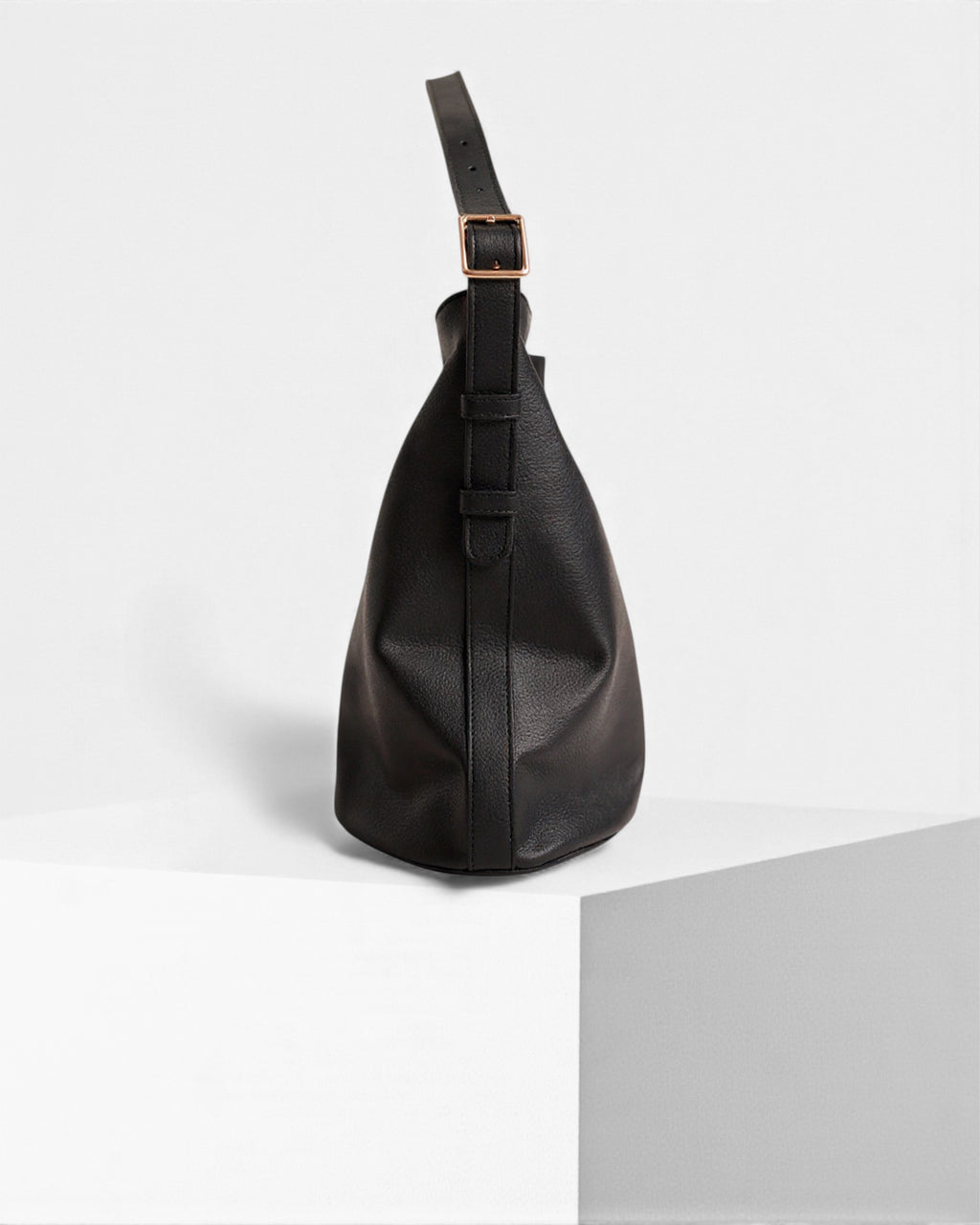 Tote Bruselas • Negro