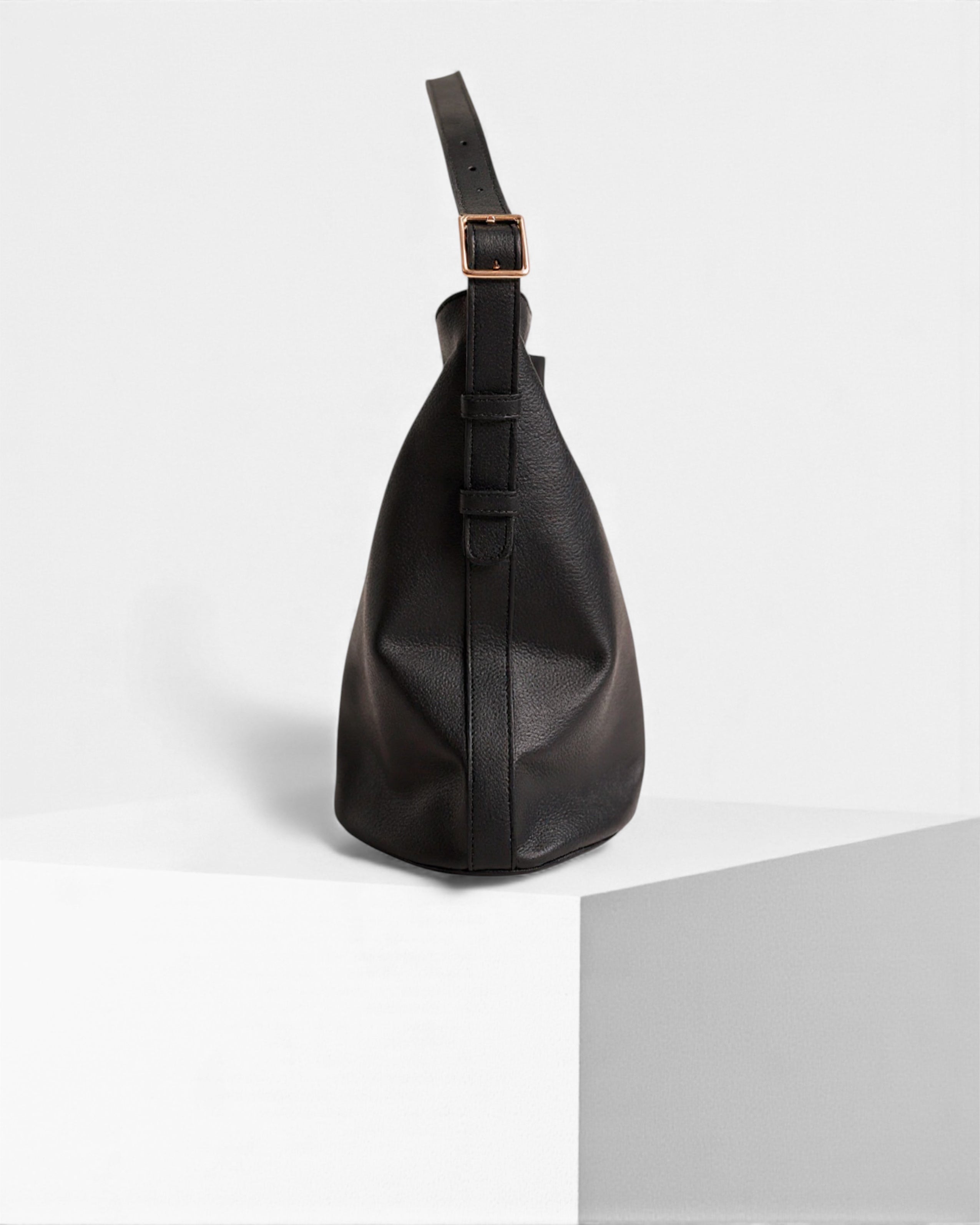 Tote Bruselas • Negro