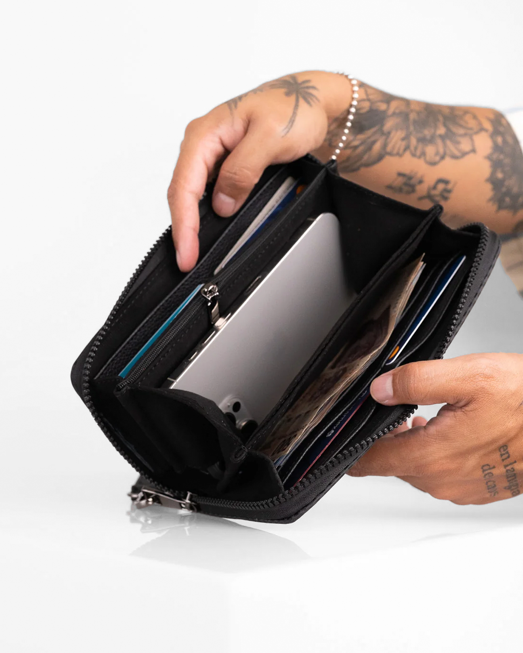 Cartera Sonora Fibra Carbono