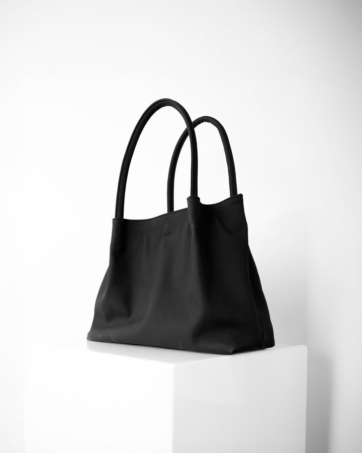 Tote Berlín • Negro