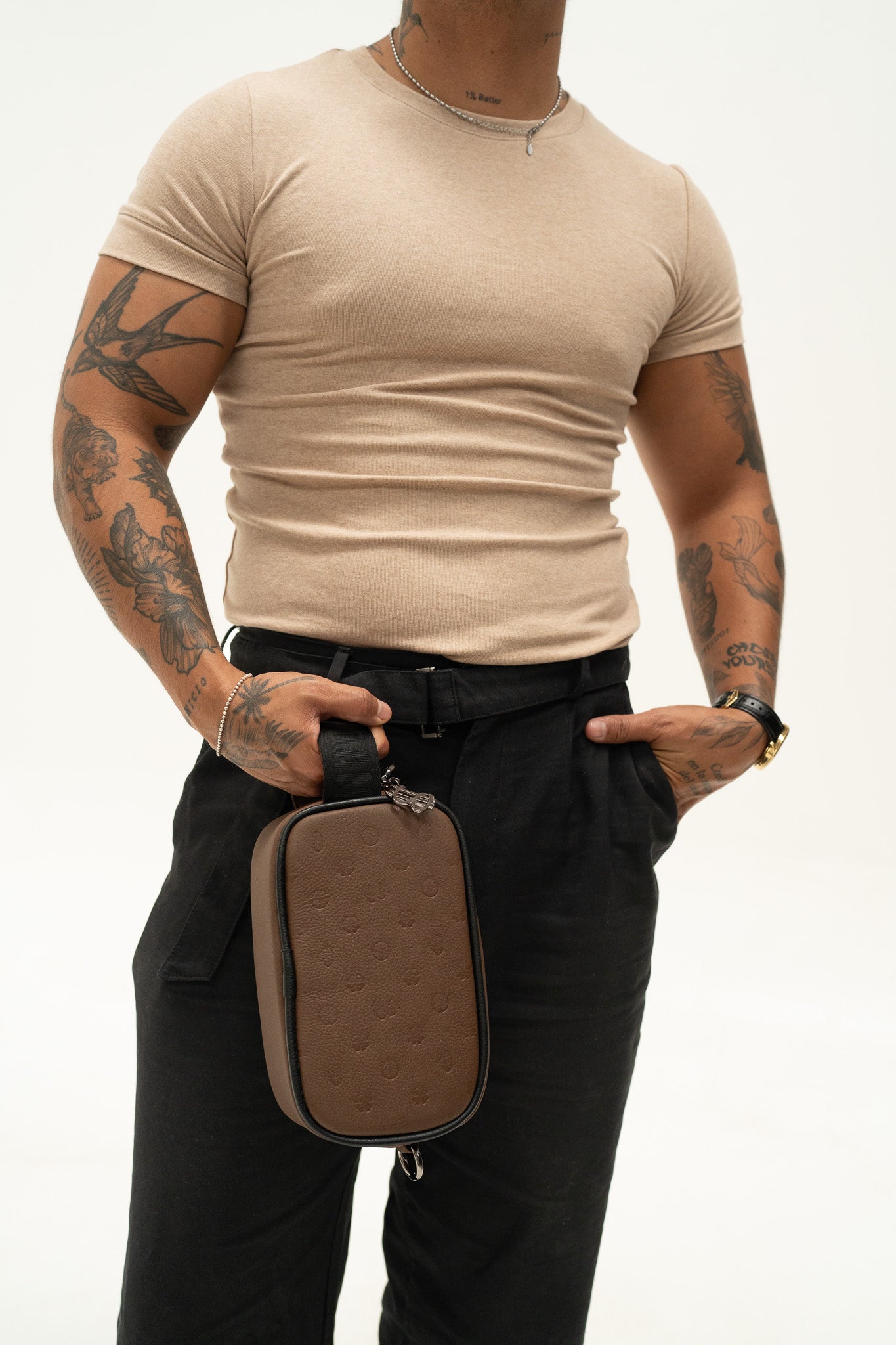 Acapulco • Monograma Avellana