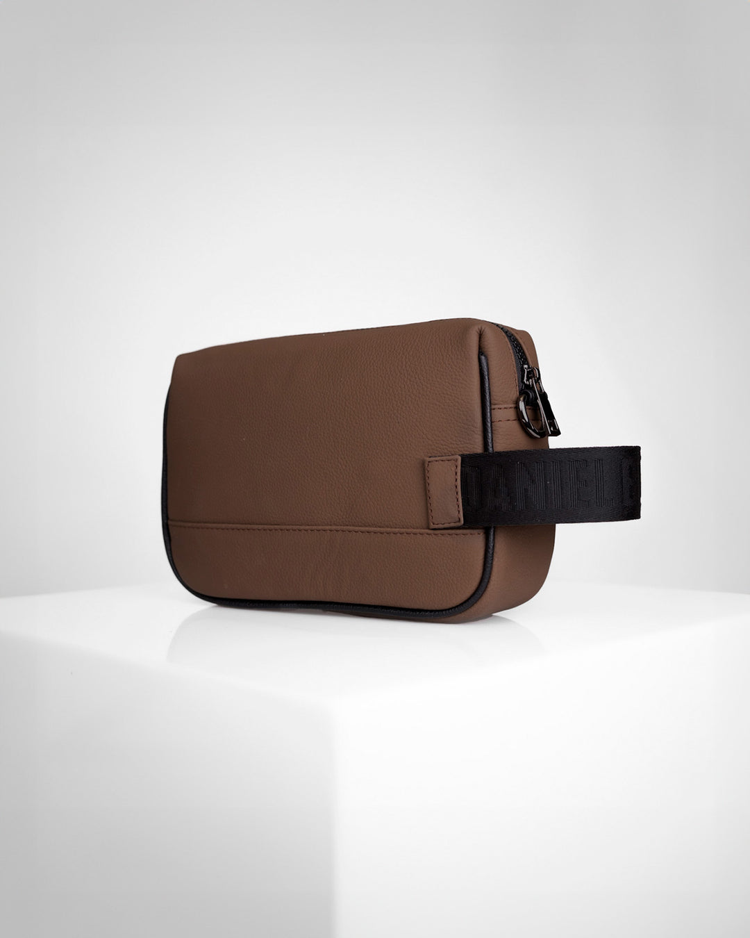 Crossbody Tepa • Avellana