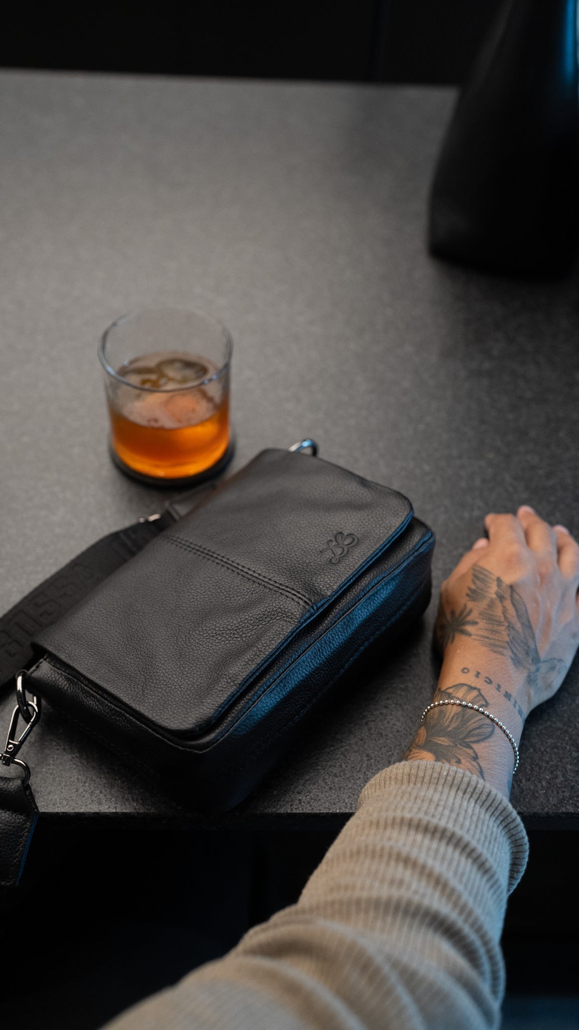 Crossbody Allende • Negro