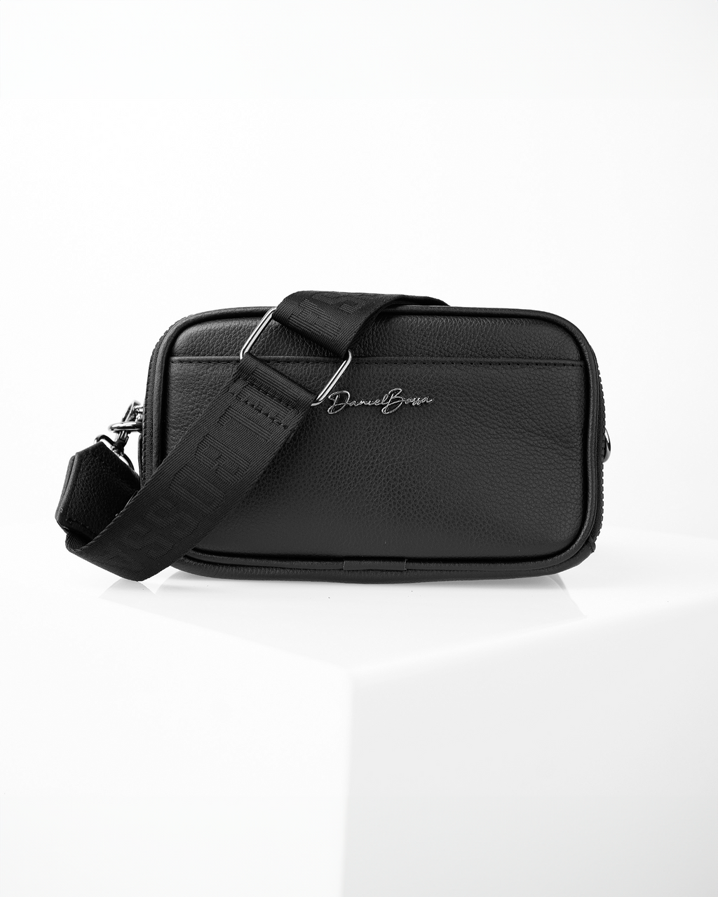 Monterrey Xs • Negro