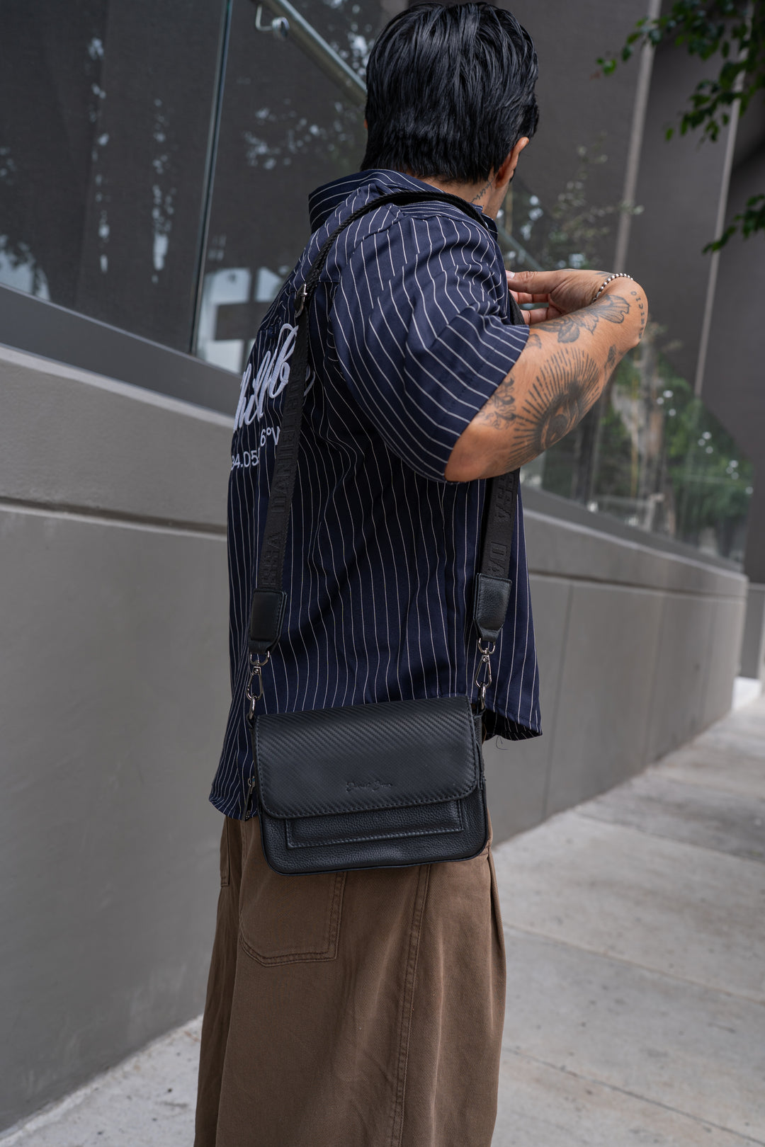 Crossbody CDMX • Fibra de Carbono