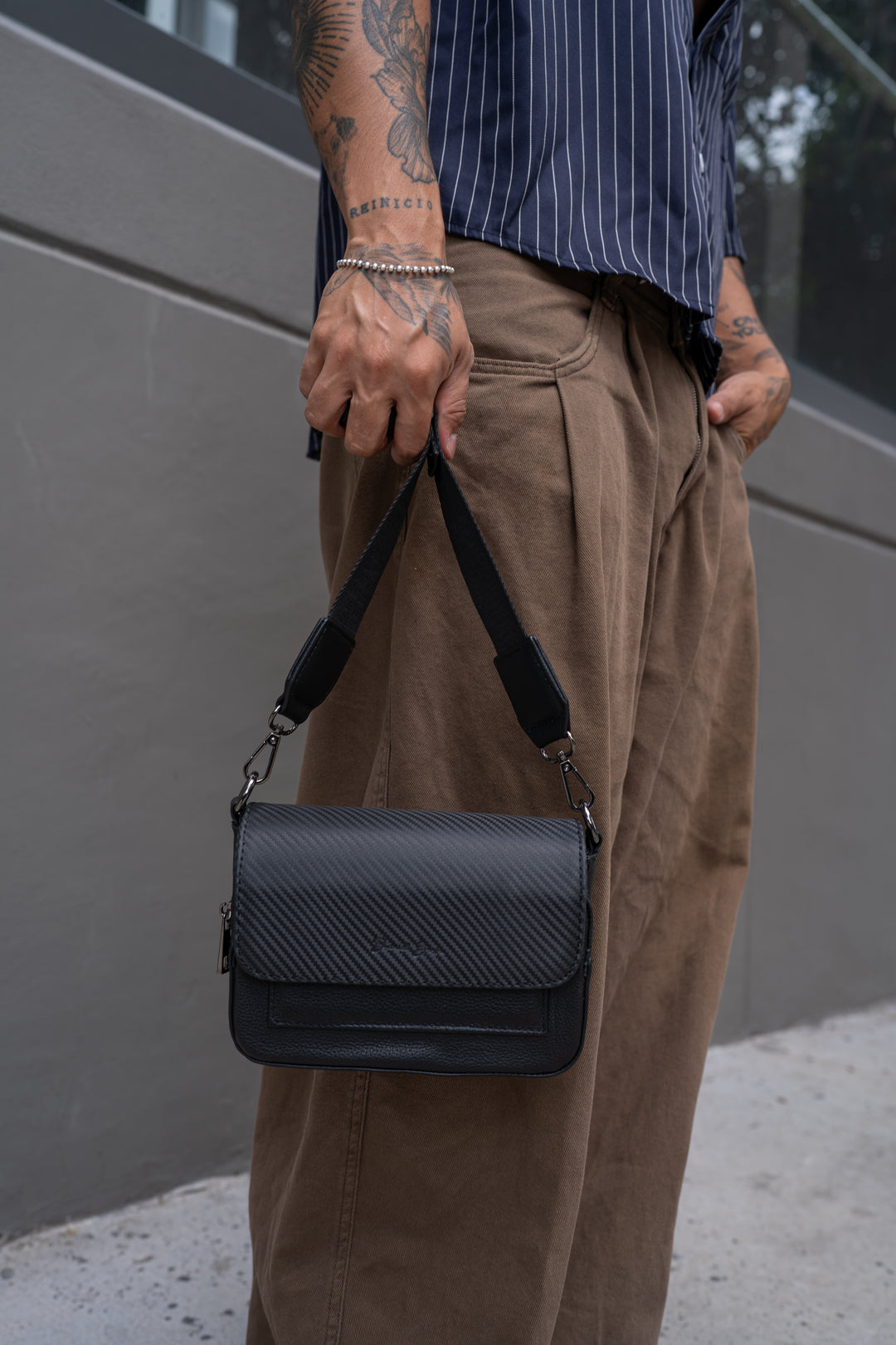 Crossbody CDMX • Fibra de Carbono