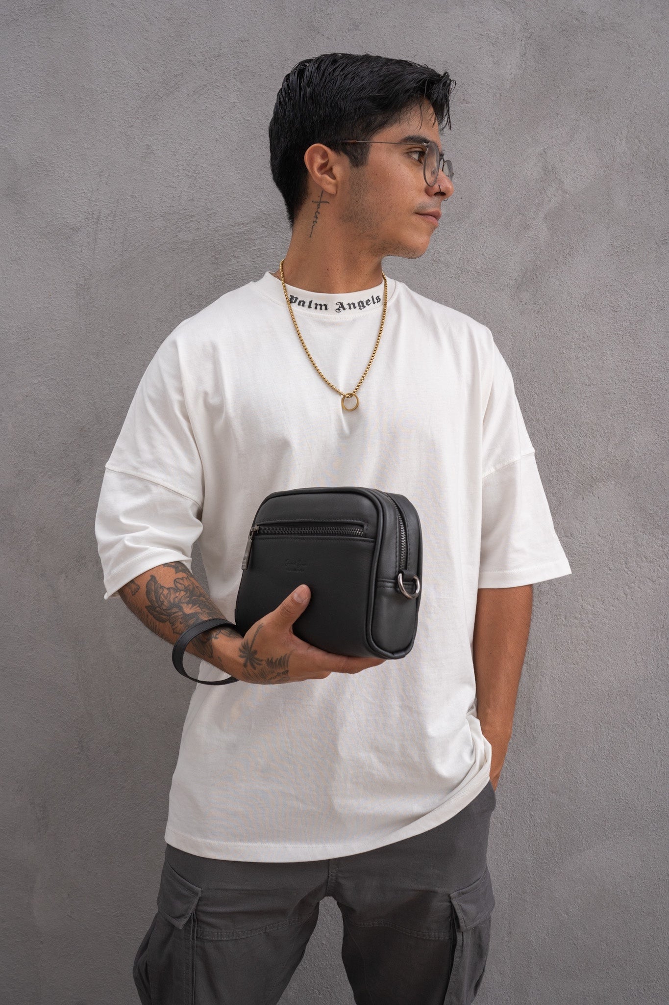 Crossbody/Neceser León Negro Liso