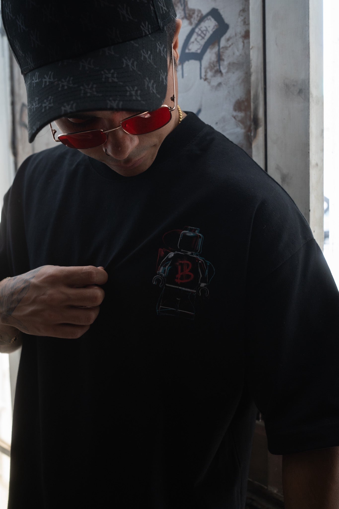 Oversized • Skully Black