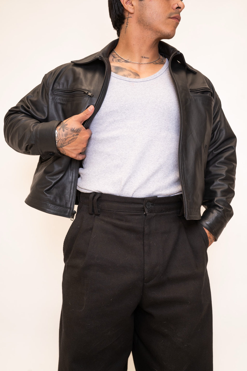 Jacket Cropped Juárez • Negro Liso