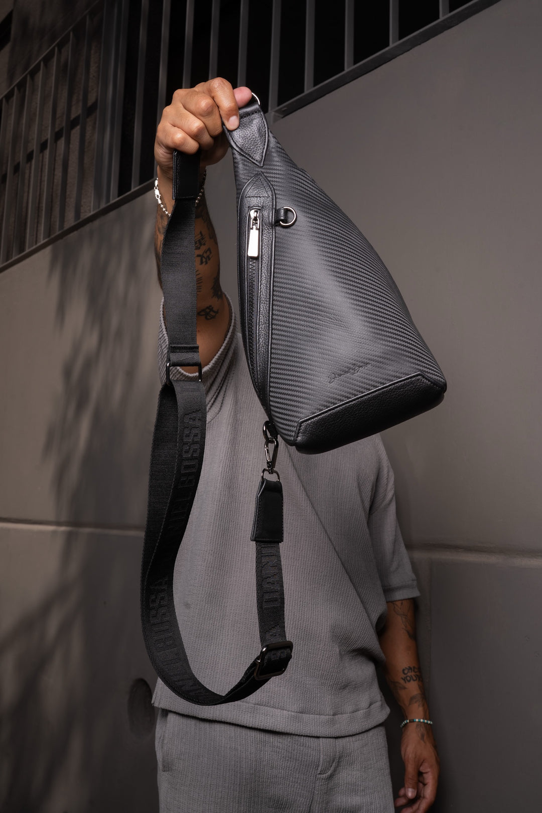 Crossbody Culiacán Fibra de carbono