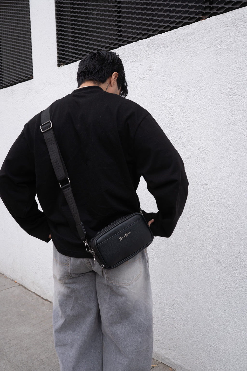 Monterrey Xs • Negro
