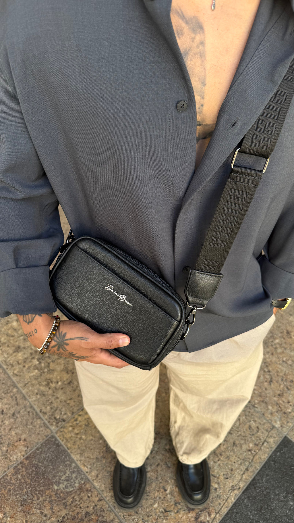 Monterrey Xs • Negro