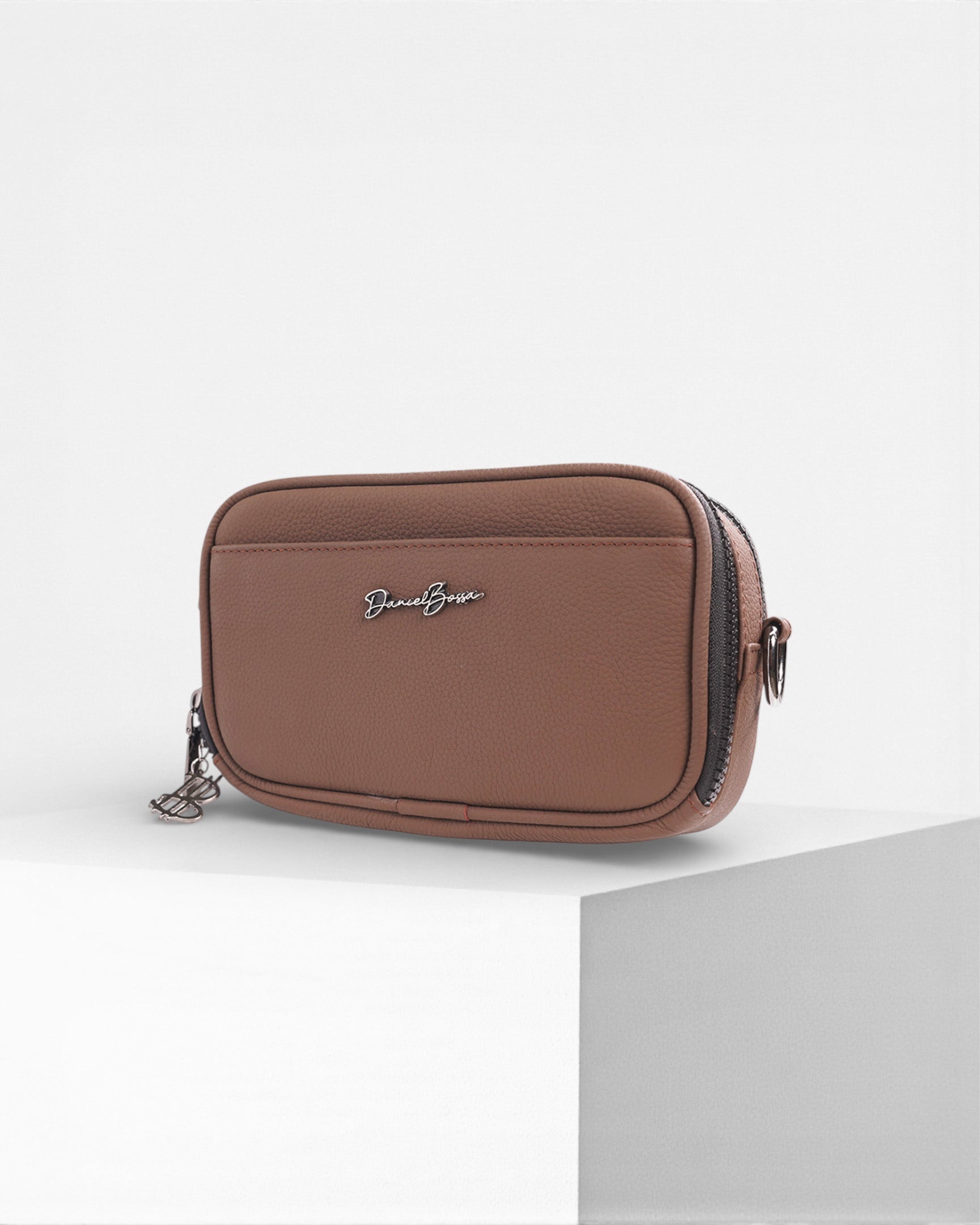 Monterrey Xs • Avellana