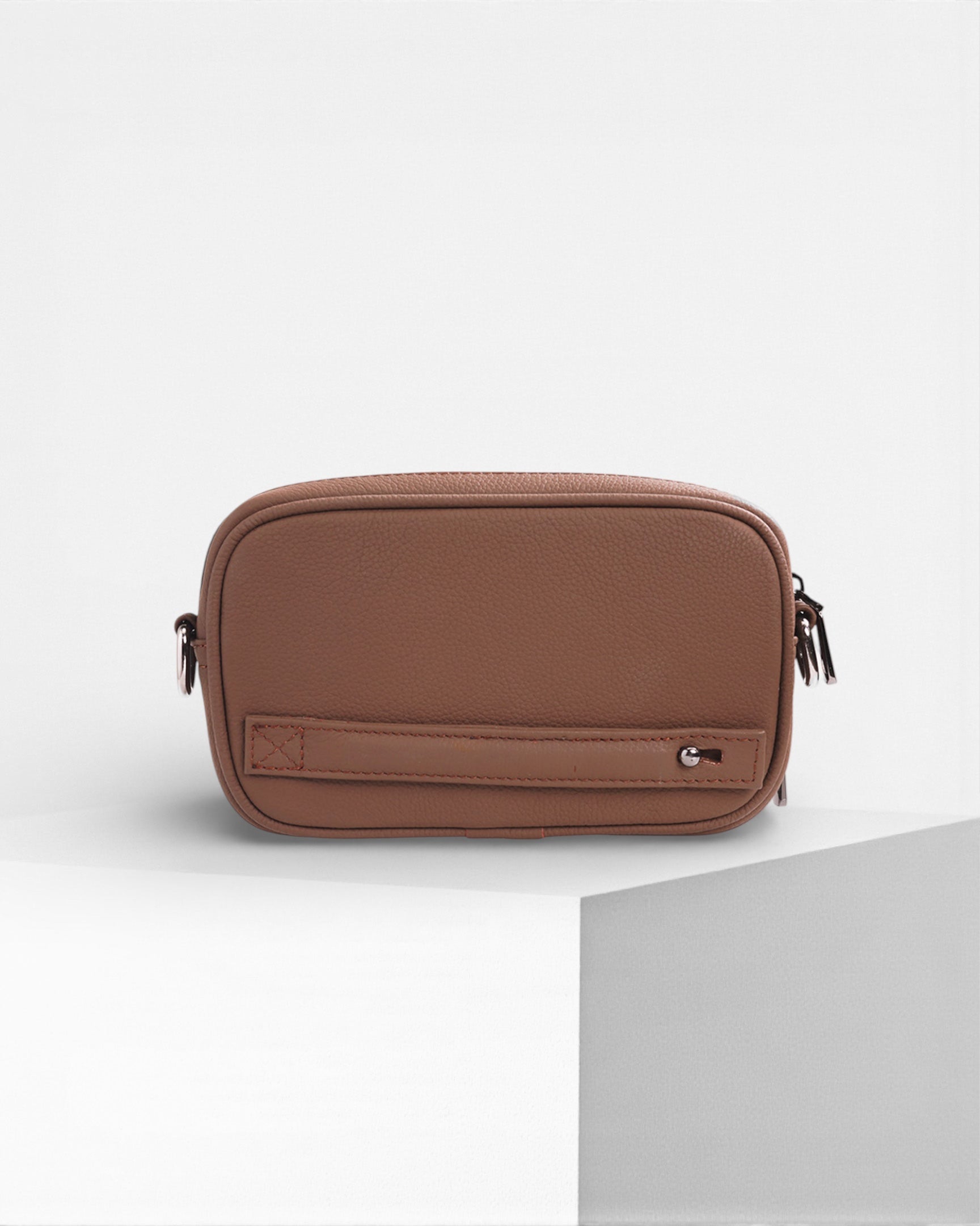 Monterrey Xs • Avellana