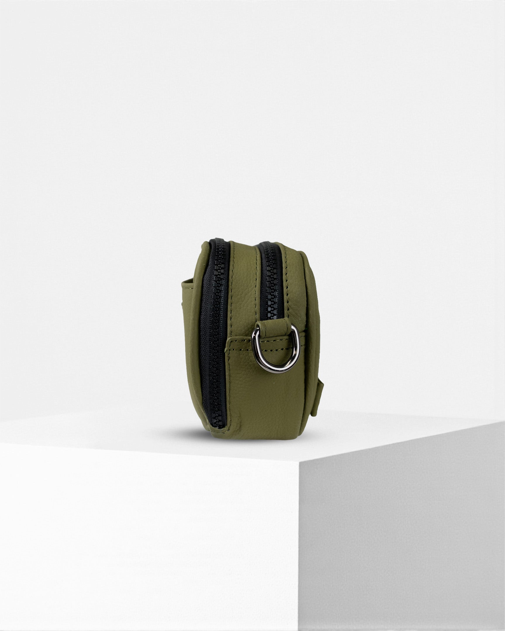 Monterrey Xs • Olivo
