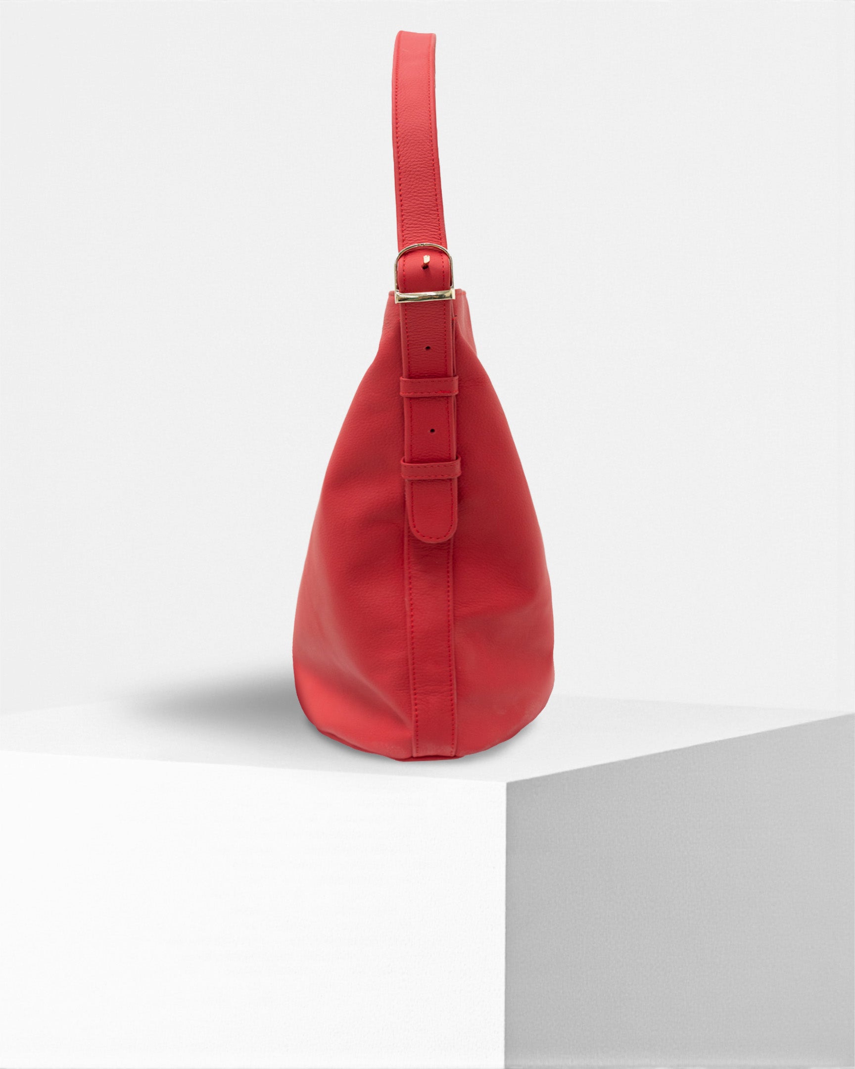 Tote Bruselas • Rojo